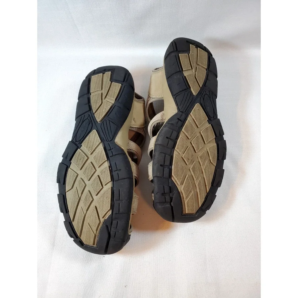 Croft & Barrow ● Men's Closed Toe Casual Sandals ● Size 10 ● Beige‎
